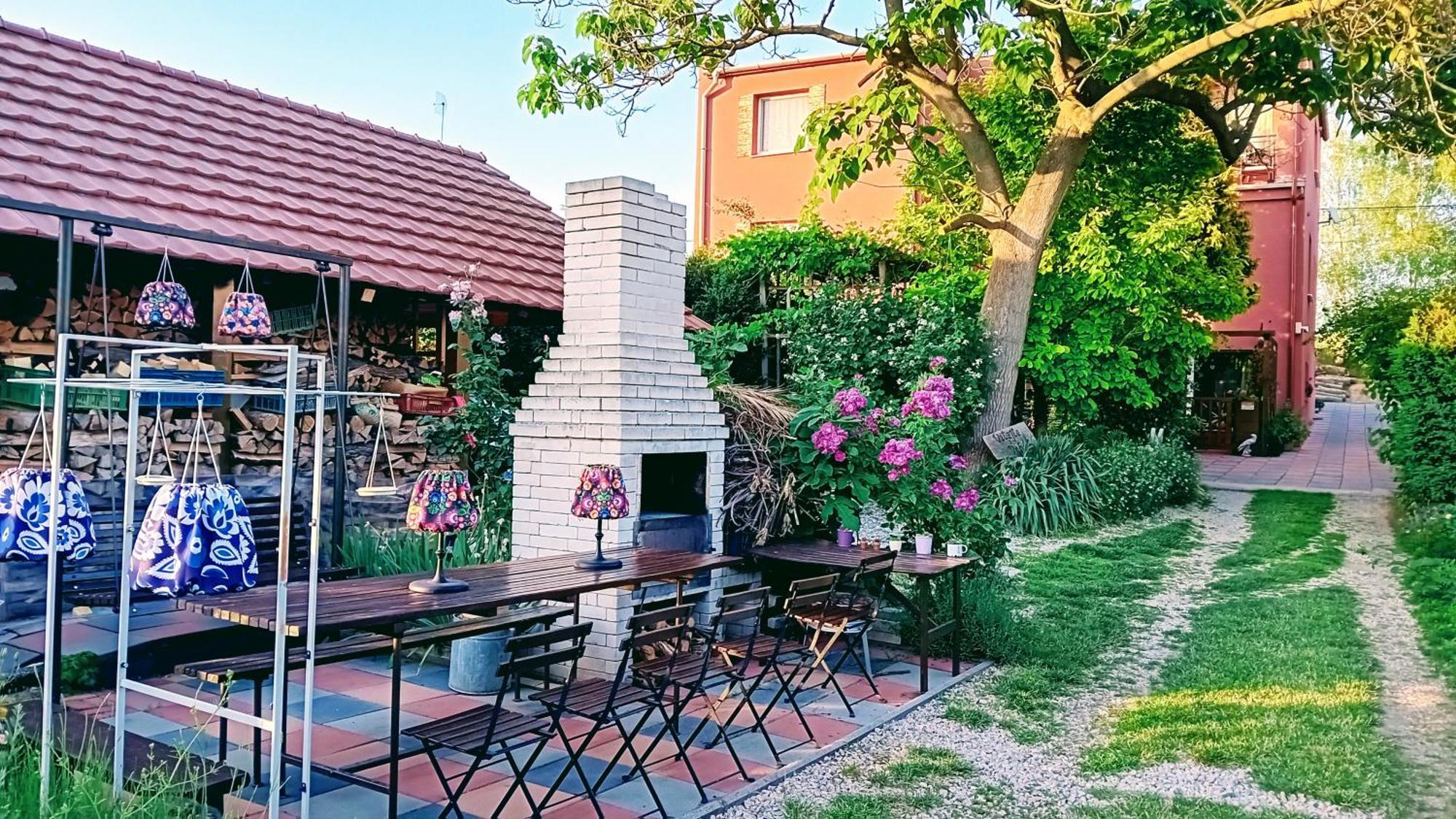 Penzión Vilka Podhájčanka Podhájska Exterior foto